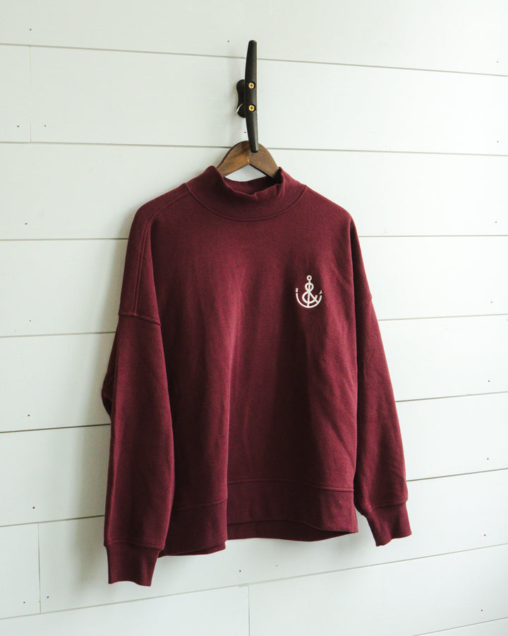 Women’s Anchor Mockneck Crew-Maroon