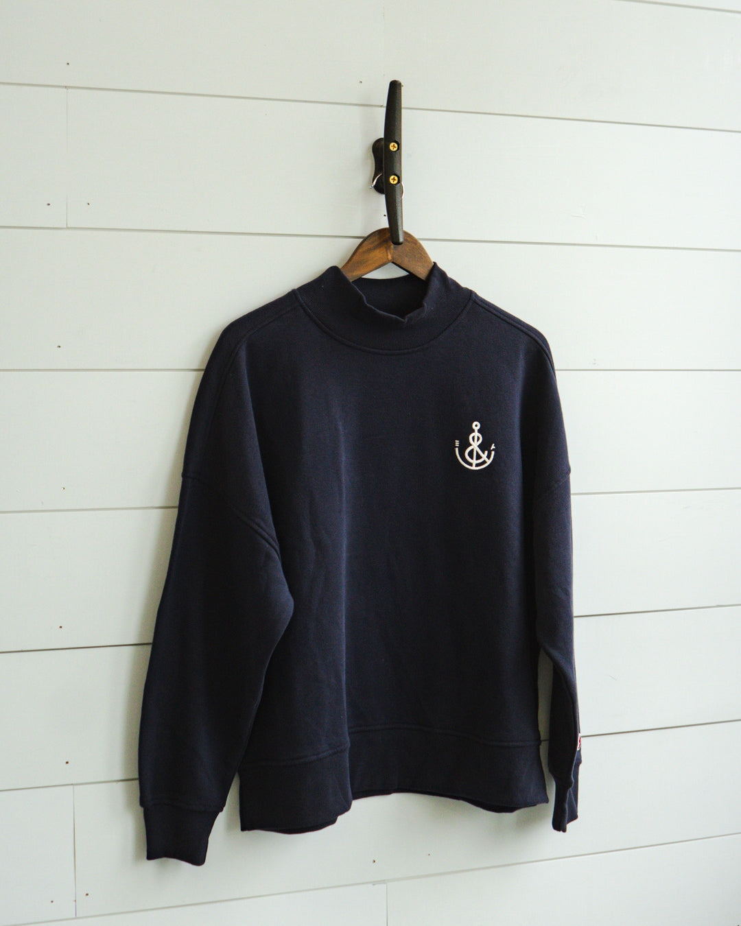 Women’s Anchor Mockneck Crew-Navy