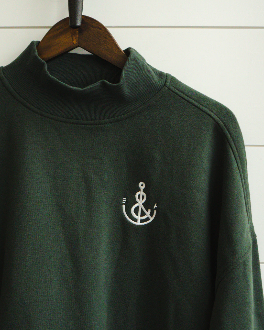 Women’s Anchor Mockneck Crew-Emerald