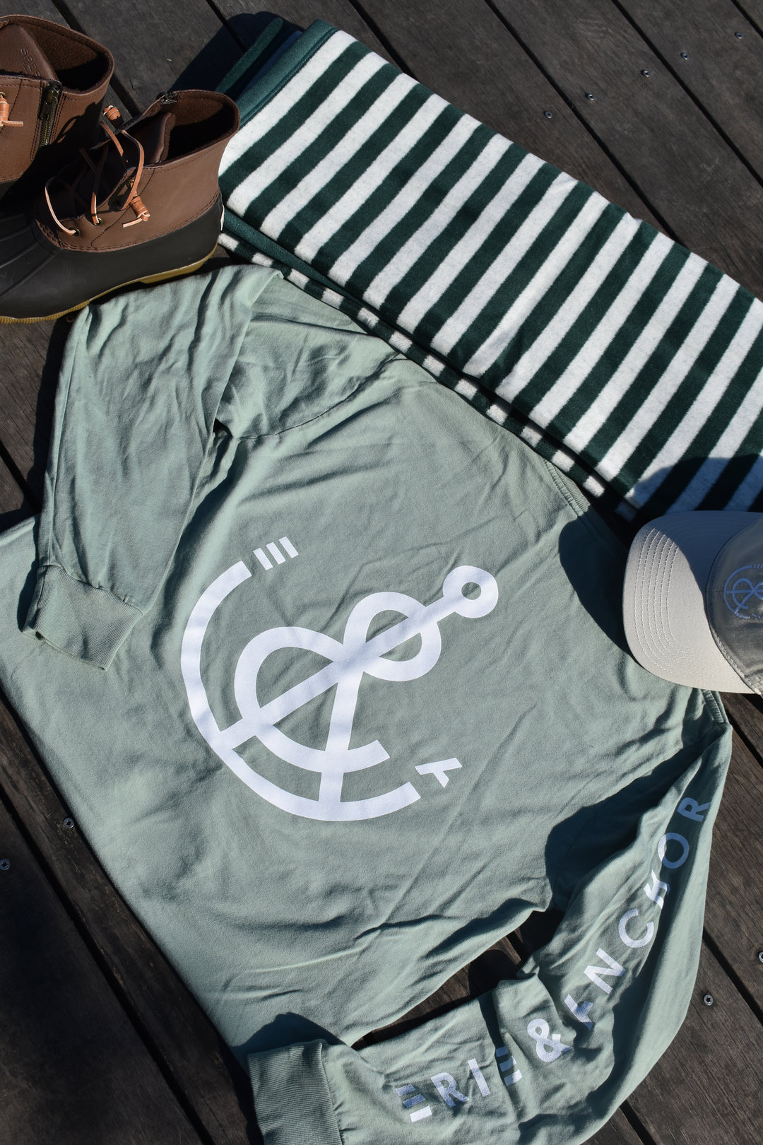 Signature Anchor Long Sleeve Tee-Seagrass