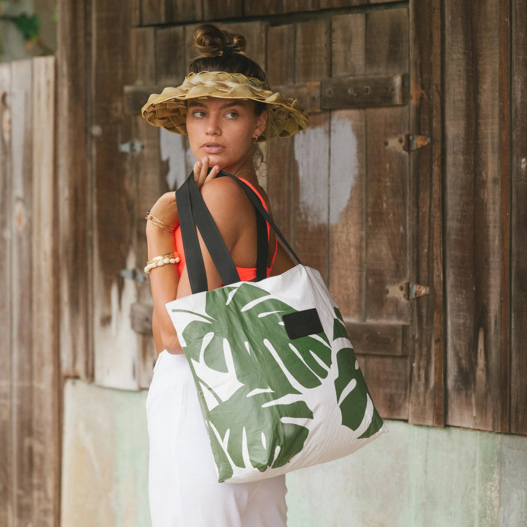 Aloha Day Tripper Tote- Monstera