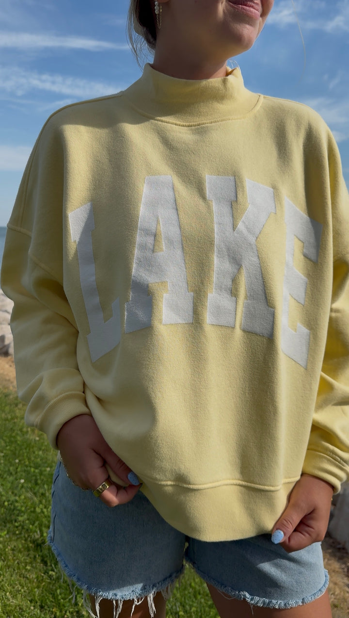 Women’s LAKE Mockneck Crew-Light Yellow