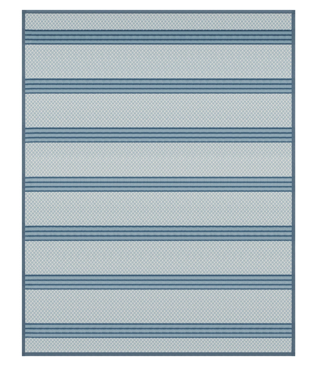 ChappyWrap Blanket- Captain's Classic Fog
