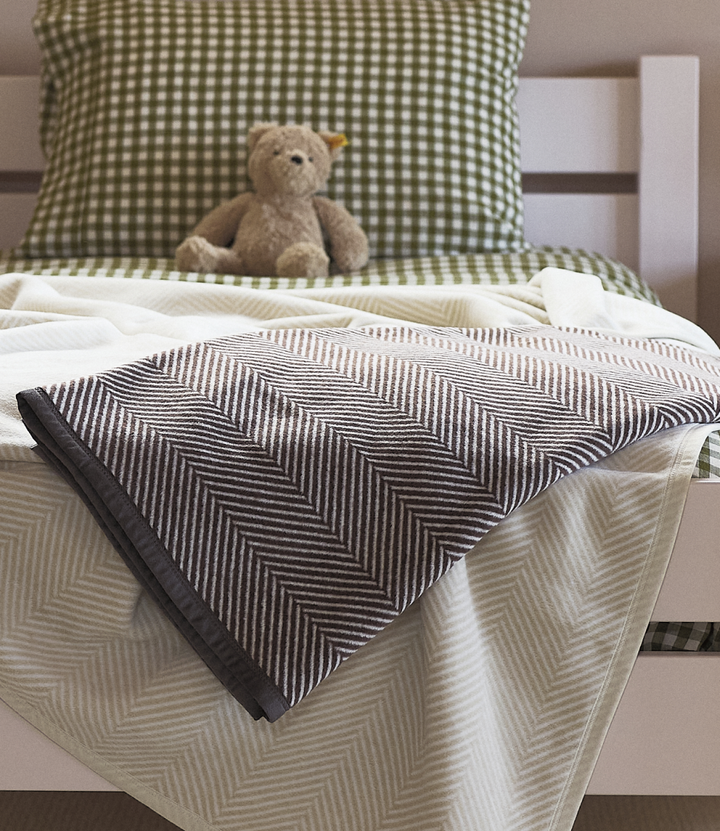 Chappywrap Midi Blanket- Herringbone Chocolate