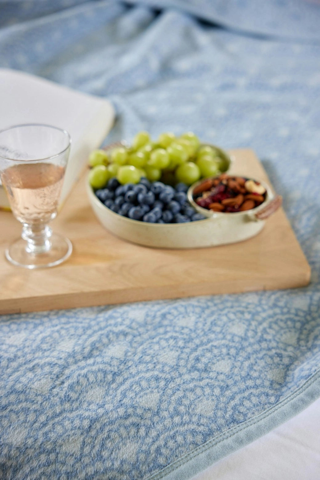 ChappyWrap Blanket- Seaside Scallops Fog