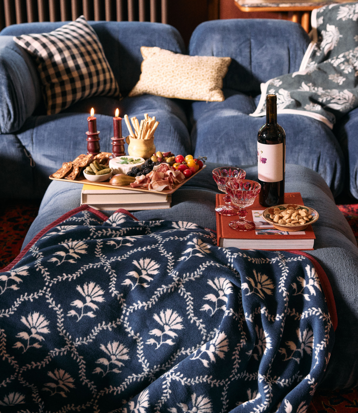 Chappywrap Floral Trellis Blanket: Original