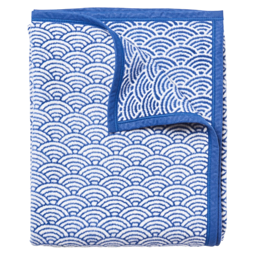 ChappyWrap Blanket Brewster Scallops- Blue