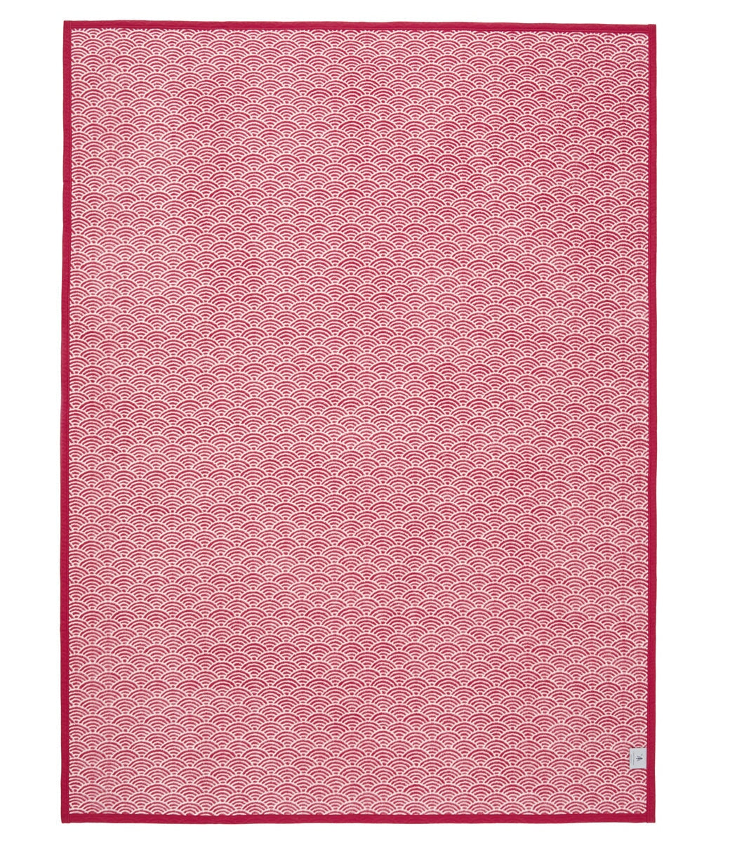 ChappyWrap Blanket Brewster Scallops- Cranberry